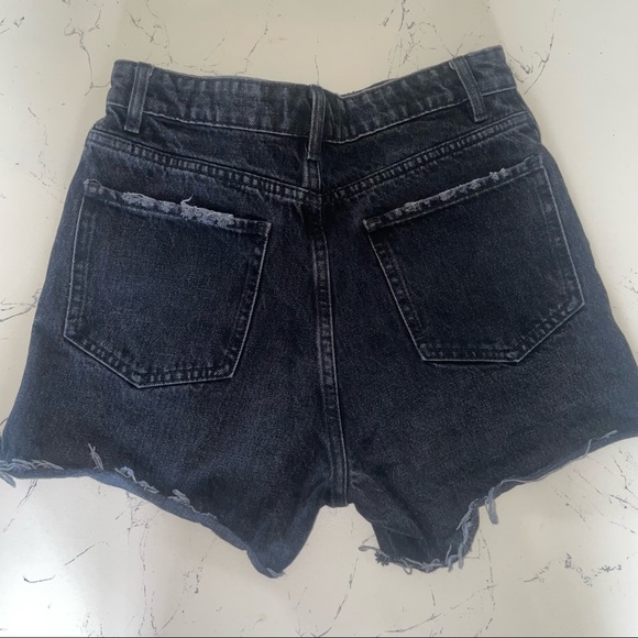 zara black denim shorts - Picture 3 of 4